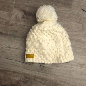 Beautiful hat warm and fashionable!